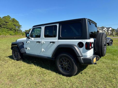 Certified 2024 Jeep Wrangler Sport S image 5