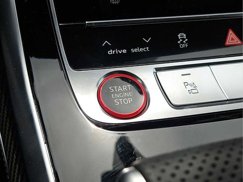 New 2026 Audi SQ8 Premium Plus AWD/4WD image 14