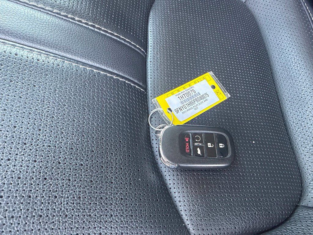 Used 2023 Honda Pilot Elite image 29