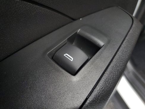 Used 2025 Chevrolet Trax LT image 15