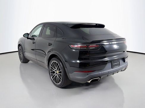 Certified 2023 Porsche Cayenne Coupe AWD/4WD image 3