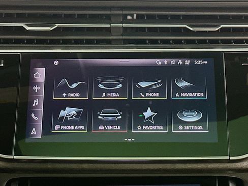 Used 2023 Audi Q8 Prestige w/ Prestige Package image 12