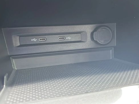 Used 2020 Volkswagen Tiguan S FWD image 15