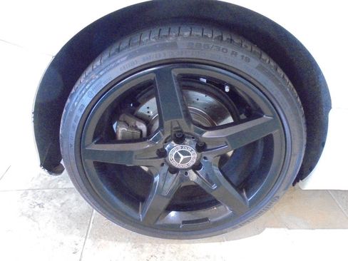 Used 2017 Mercedes-Benz SL 550 image 30