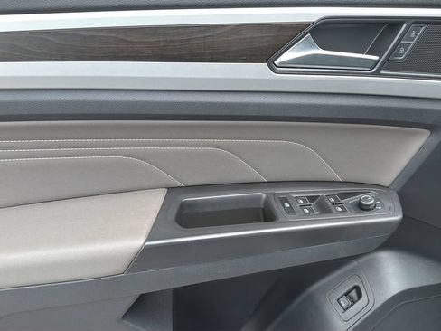 Certified 2023 Volkswagen Atlas SE FWD image 22