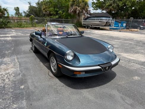 Used 1988 Alfa Romeo Spider Veloce RWD image 10