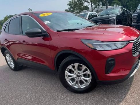 Certified 2023 Ford Escape Active AWD/4WD image 8