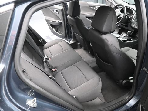 Used 2019 Chevrolet Malibu LT FWD image 18