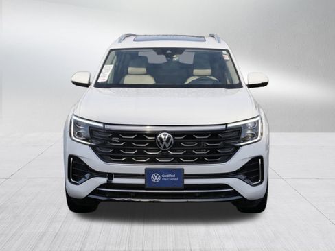 Certified 2024 Volkswagen Atlas SEL Premium R-Line image 2