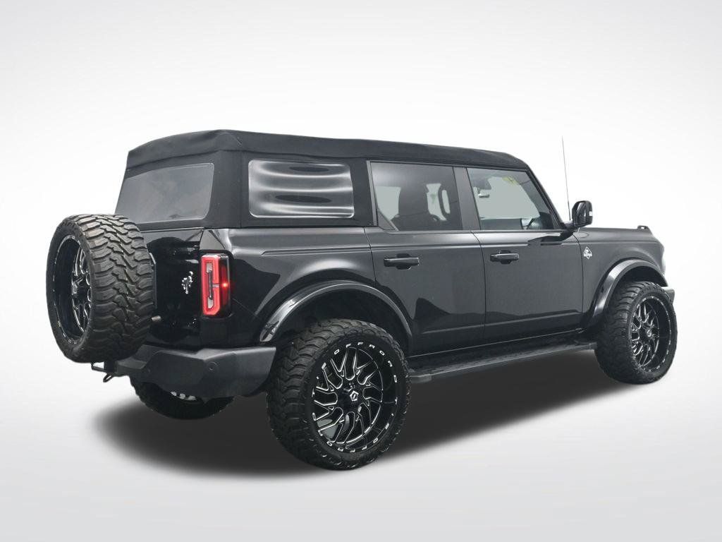 Used 2024 Ford Bronco Outer Banks AWD/4WD image 6