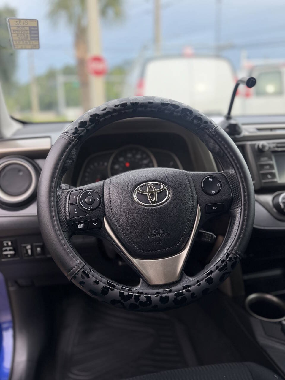 Used 2015 Toyota RAV4 LE FWD image 20
