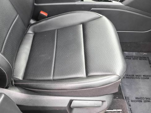 Used 2022 Volkswagen Atlas SE image 37