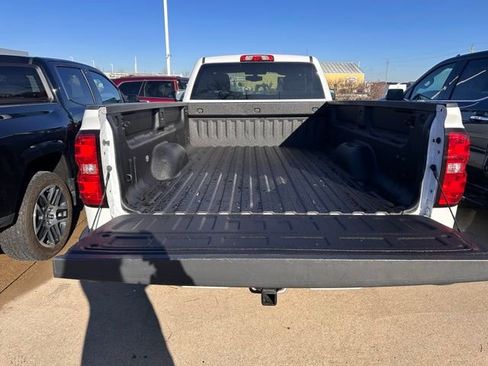 Used 2018 Chevrolet Silverado 1500 LT w/ LT Convenience Package image 24