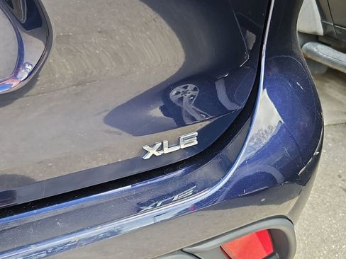 Used 2023 Toyota Highlander XLE image 39