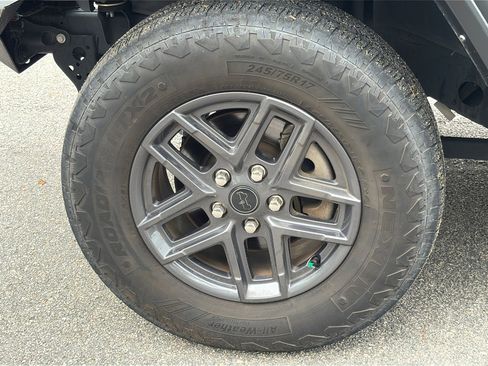 Used 2024 Jeep Wrangler Sport S image 20