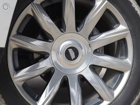 Used 2021 Cadillac Escalade Premium Luxury Platinum image 2