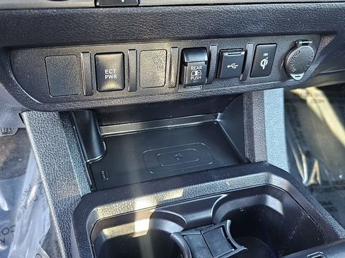 Used 2023 Toyota Tacoma TRD Off-Road image 27