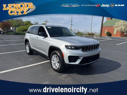 New 2026 Jeep Grand Cherokee Laredo X AWD/4WD image 1