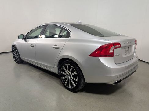 Used 2017 Volvo S60 T5 Inscription w/ Convenience Package AWD/4WD image 6