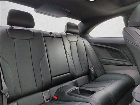 Used 2024 BMW 230i xDrive Coupe w/ Premium Package image 20