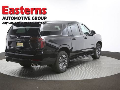 Used 2025 Chevrolet Suburban Z71 AWD/4WD image 43