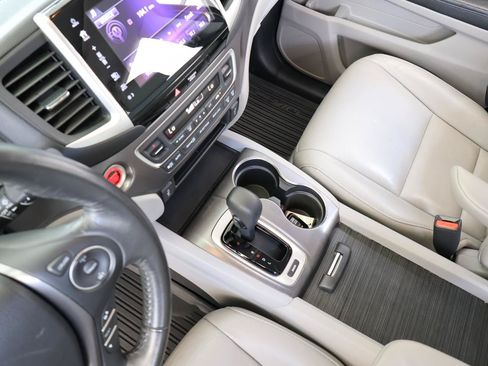 Used 2018 Honda Pilot EX-L image 43