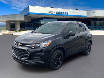 Used 2022 Chevrolet Trax LS w/ Tint and Cruise Package