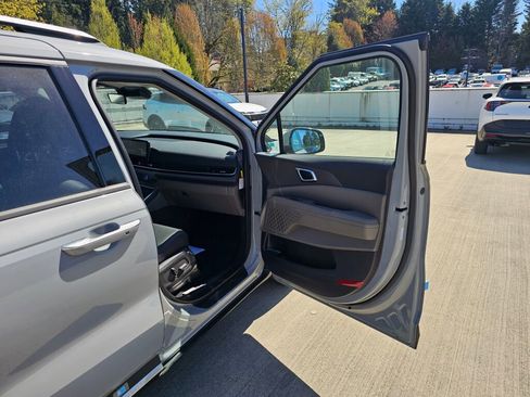 New 2026 Kia Carnival SX image 31