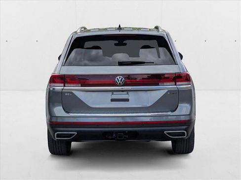 New 2025 Volkswagen Atlas SEL image 8