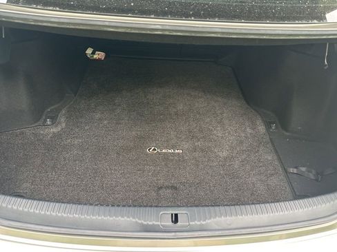 Used 2017 Lexus IS 200t RWD image 8
