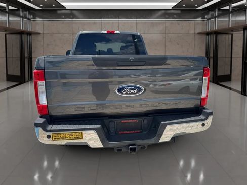 Used 2017 Ford F250 XLT w/ XLT Value Package AWD/4WD image 5