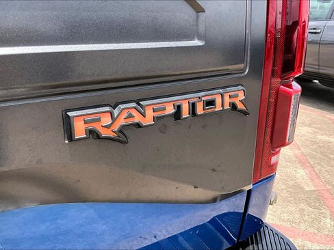 Used 2018 Ford F150 Raptor w/ Equipment Group 802A Luxury AWD/4WD image 10
