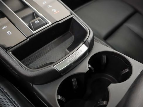 Used 2024 Porsche Macan S image 34