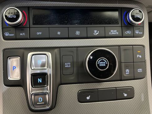 Used 2025 Hyundai Palisade SEL image 55