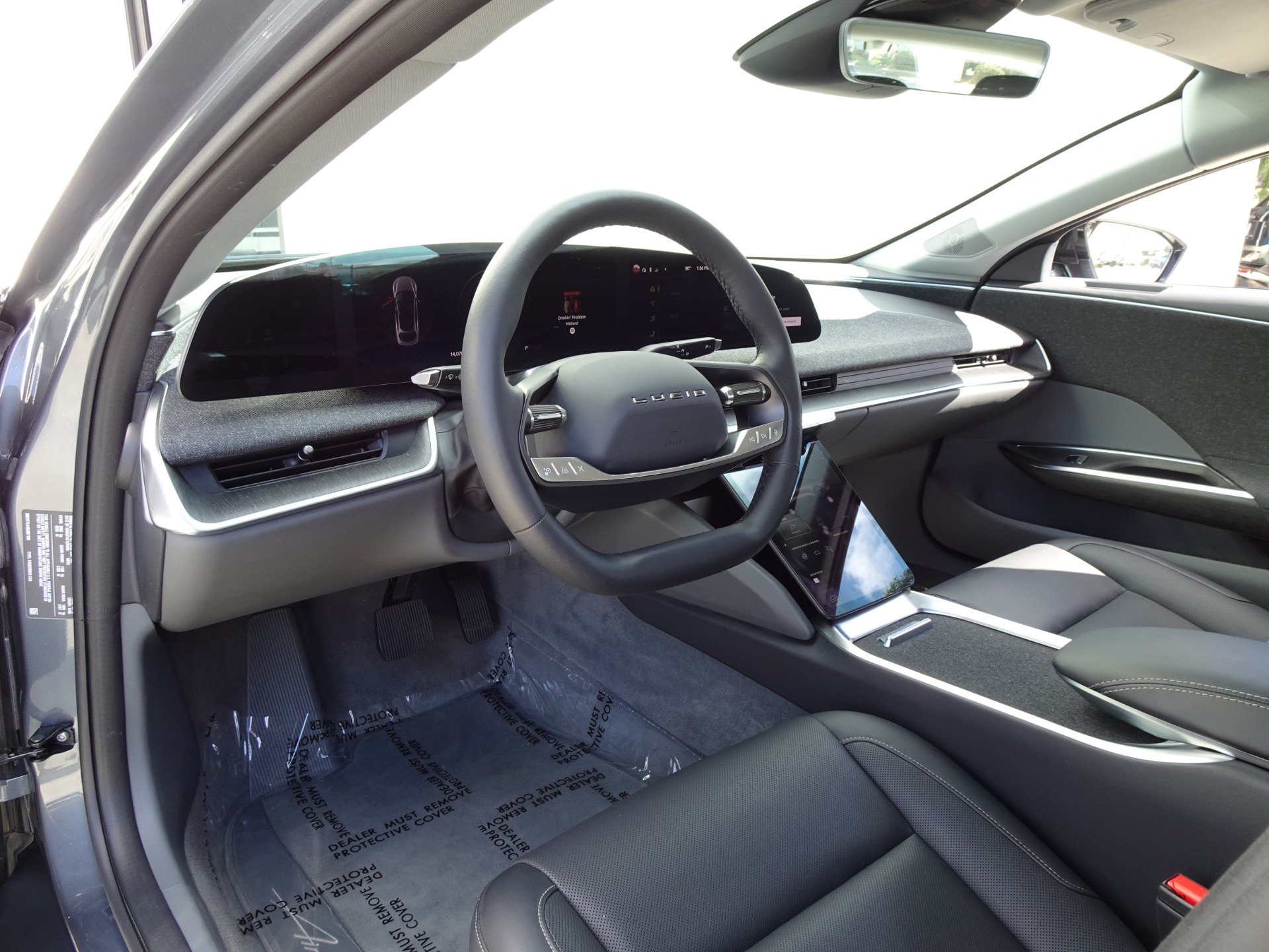 Used 2025 Lucid Air Touring AWD/4WD image 10