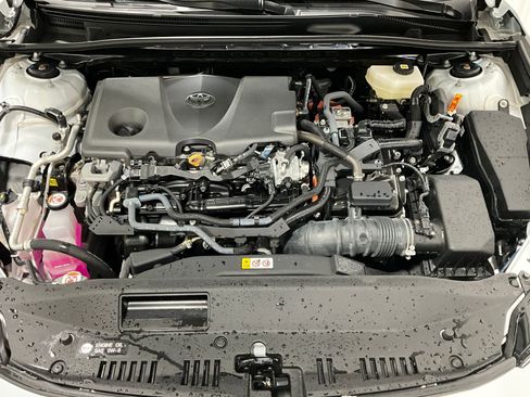 Used 2025 Toyota Camry SE w/ Multimedia Upgrade Package image 12