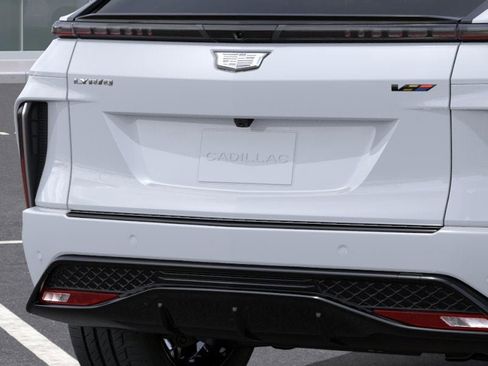 New 2026 Cadillac Lyriq V image 14