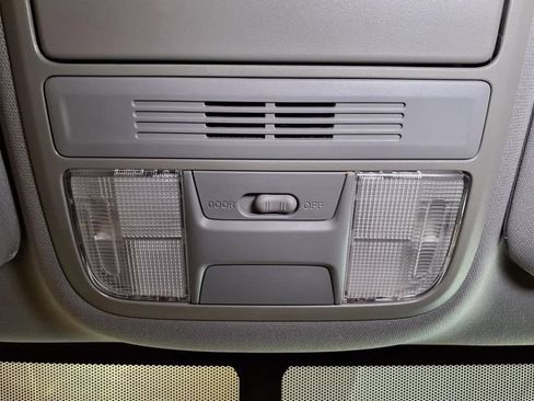Used 2017 Honda CR-V LX image 17