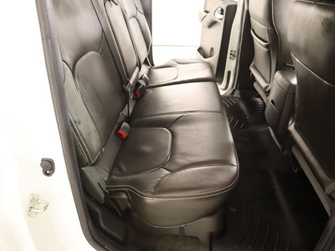 Used 2017 Nissan Frontier PRO-4X w/ Pro-4x Luxury Package image 15