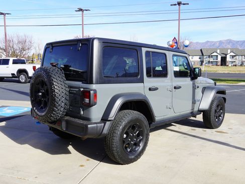 Used 2023 Jeep Wrangler Unlimited image 8