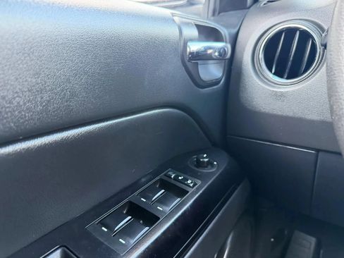 Used 2016 Jeep Compass Sport w/ Power Value Group FWD image 20