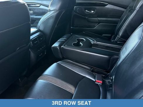 Certified 2025 Honda Pilot Touring image 14