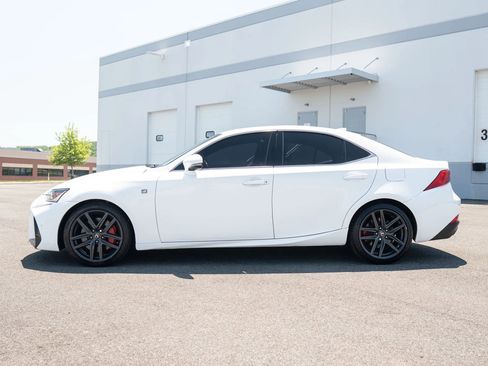 Used 2020 Lexus IS 350 F Sport w/ F Sport Package RWD image 3
