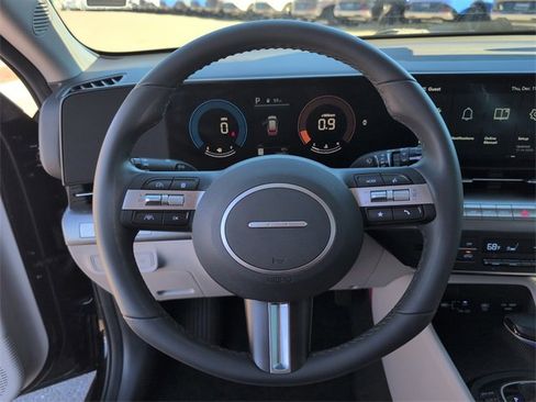 Used 2024 Hyundai Kona SEL image 24