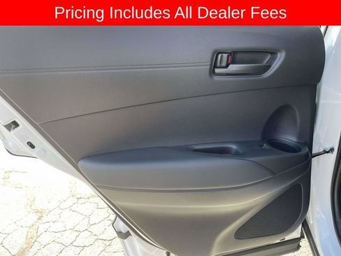 Used 2024 Toyota Corolla Cross LE FWD image 15