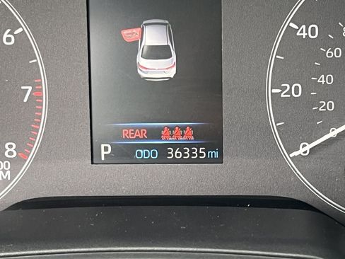Used 2023 Toyota Corolla LE FWD image 8