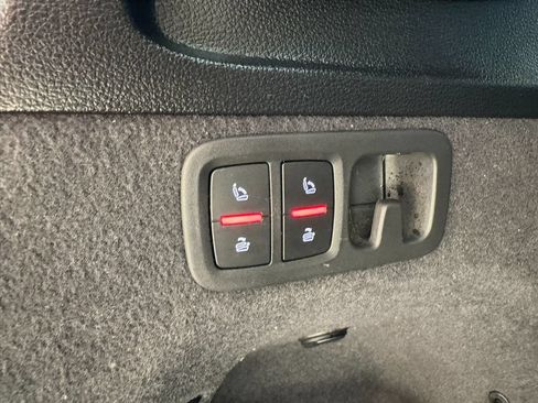 Used 2018 Audi Q7 3.0T Premium AWD/4WD image 57