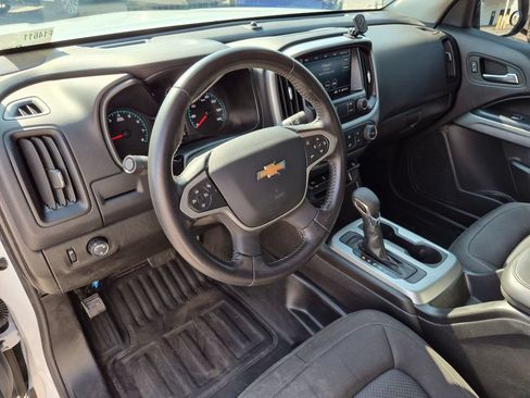 Used 2022 Chevrolet Colorado LT w/ Fleet Safety Package RWD image 31
