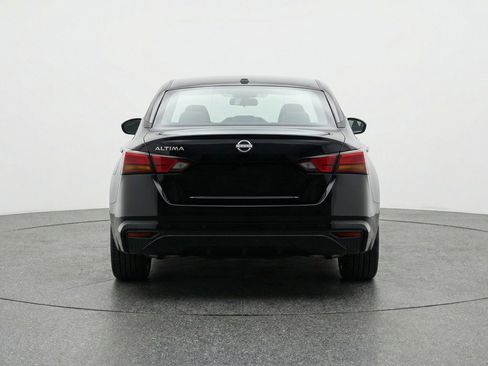 Used 2025 Nissan Altima 2.5 SV image 7