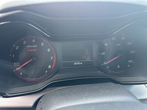 Used 2024 Chevrolet Trax RS w/ Sunroof Package FWD image 10